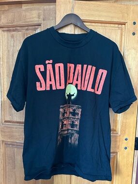 The Weeknd São Paulo
Stadium Tour Merchandise
Men's L The End Is Near XO
RARE